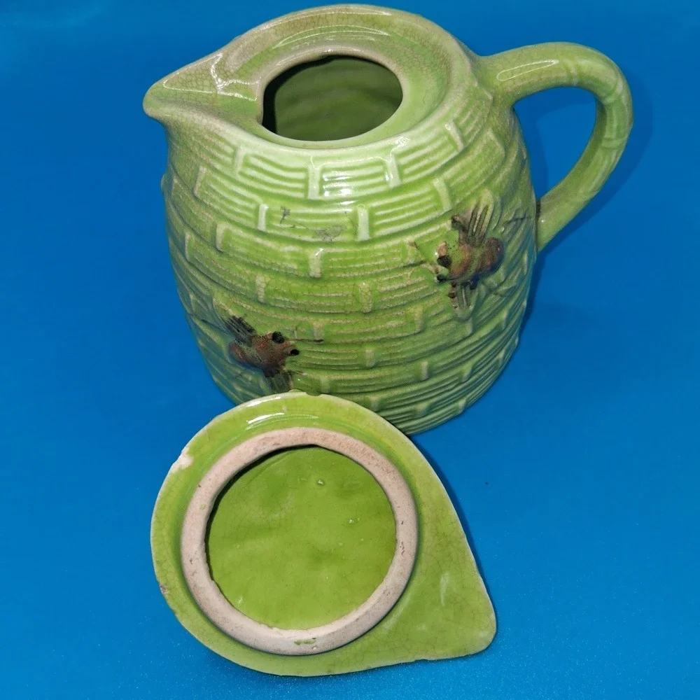 Vintage Green 3D Bee Creamer/Honey Pot Cottagecore Collectible Ceramic EUC
